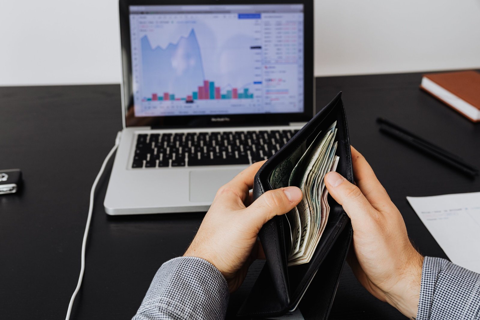 Budgeting on an Irregular Income (Freelancers and Gig Workers)